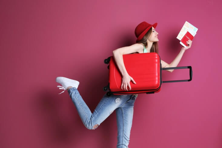 Essential Beauty Product Yang Wajib Dibawa Saat Traveling
